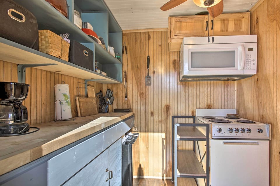 House (2 Bedrooms) | Interior