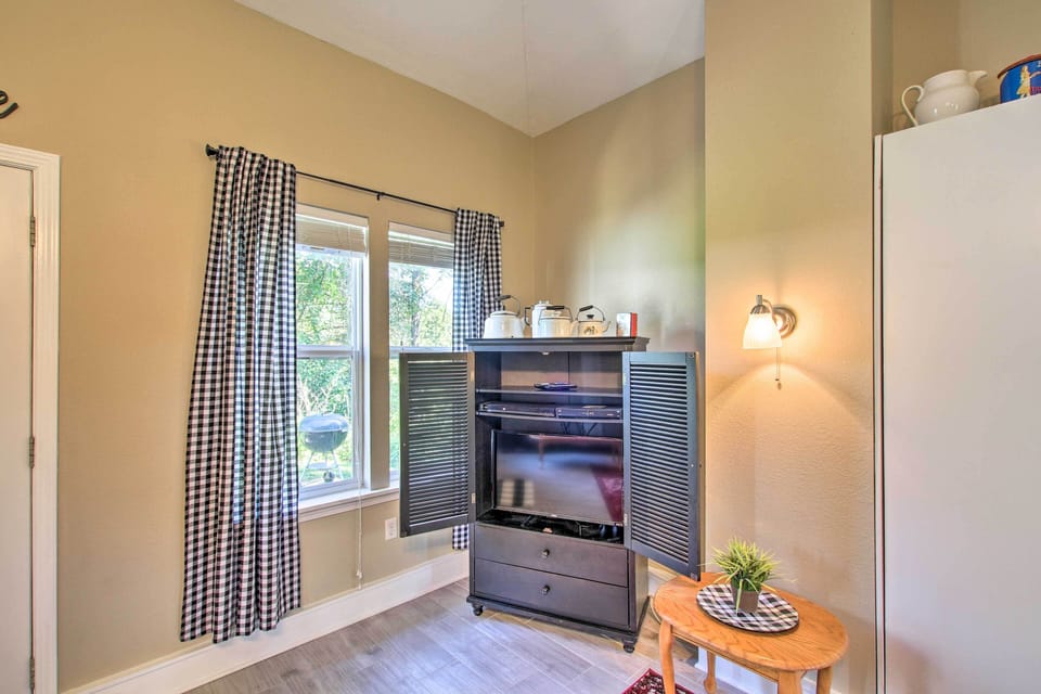 House (1 Bedroom) | Interior