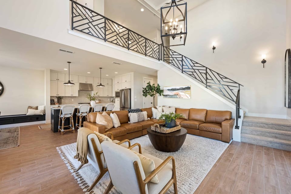 House, 5 Bedrooms | Living area | Smart TV, streaming services