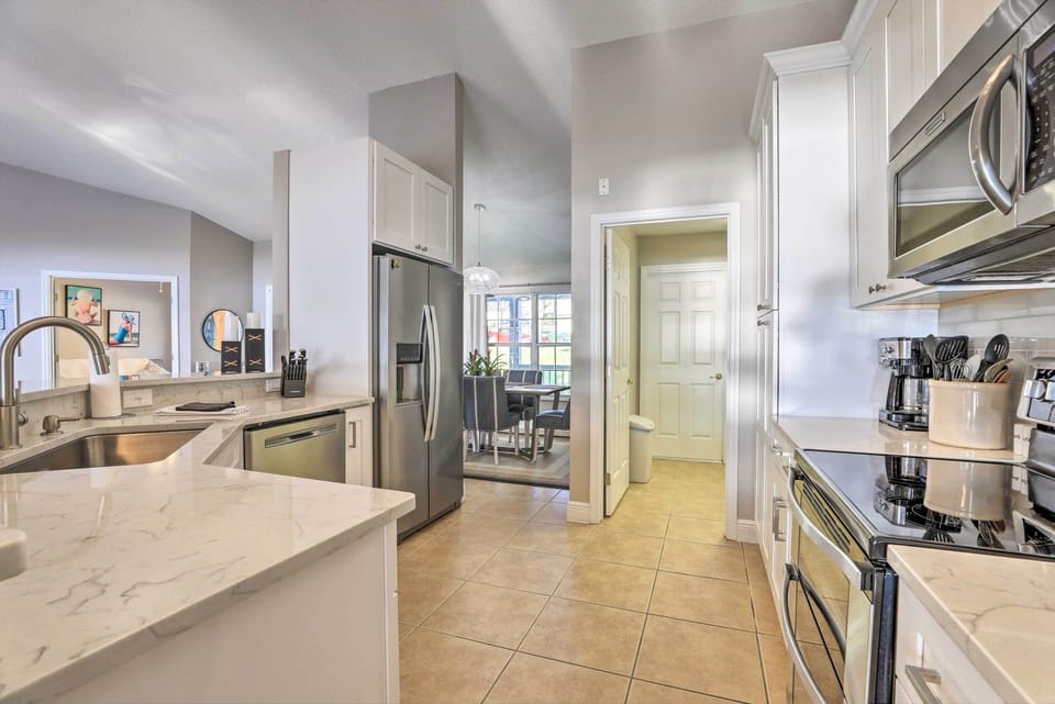 House (4 Bedrooms) | Interior