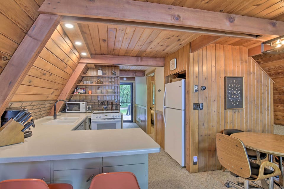 Cottage (2 Bedrooms) | Interior