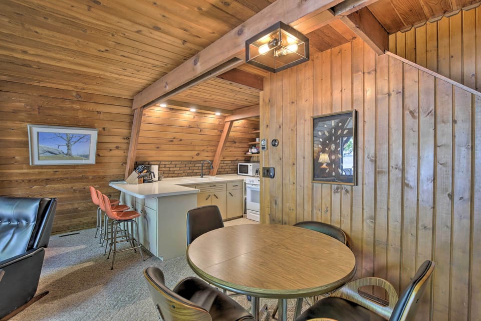 Cottage (2 Bedrooms) | Interior