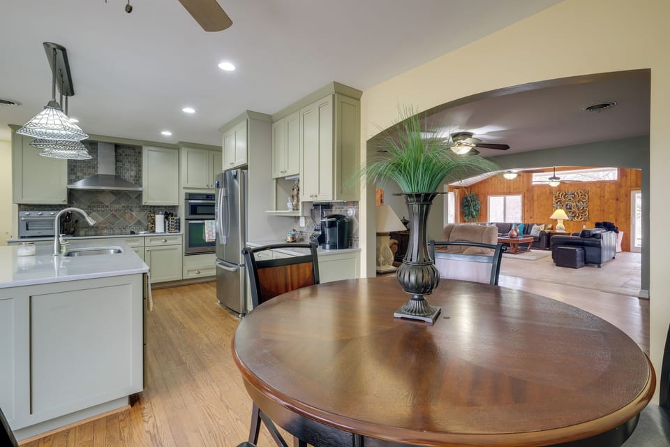 House (4 Bedrooms) | Interior