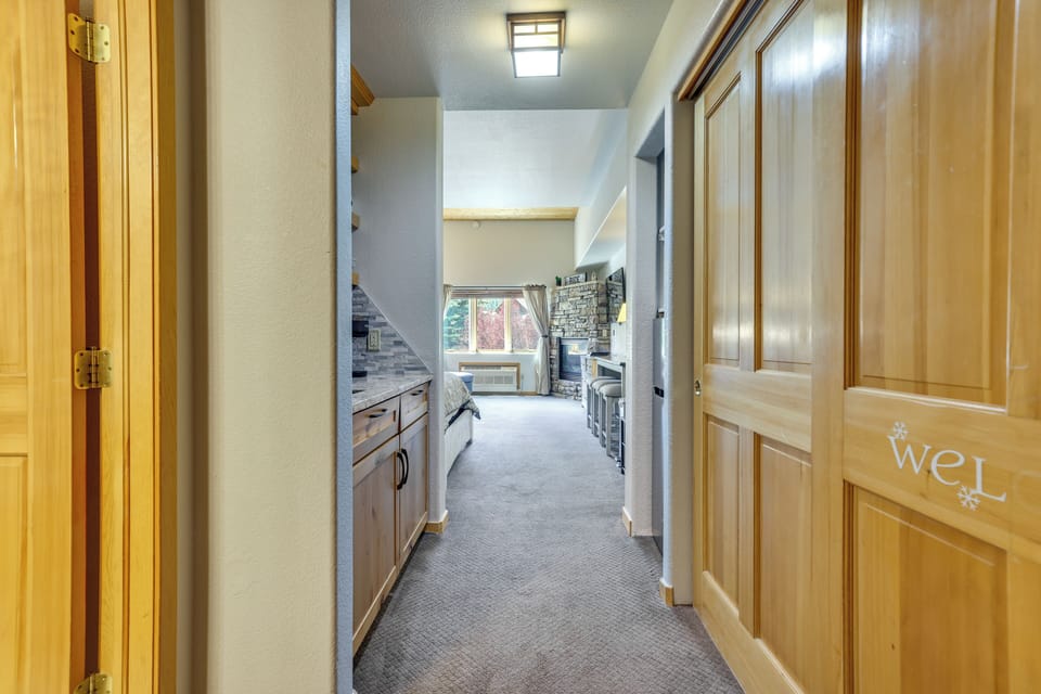 Apartment (0 Bedroom) | Interior
