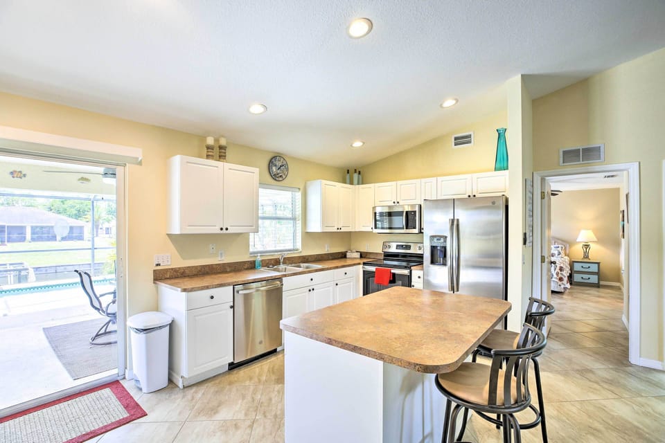 House (3 Bedrooms) | Interior