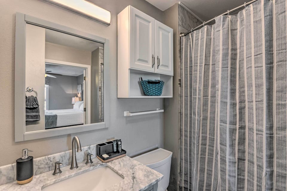 Well-appointed Family Condo on Miramar Beach! Apartment in Miramar Beach