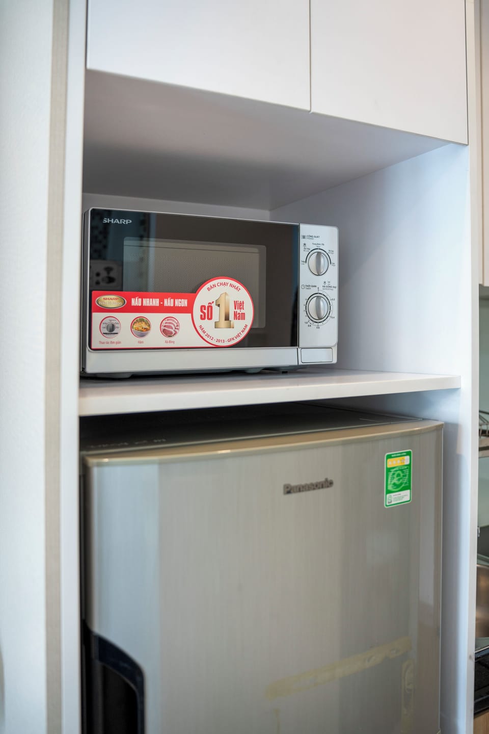 Superior Studio | Private kitchen | Fridge, microwave, electric kettle