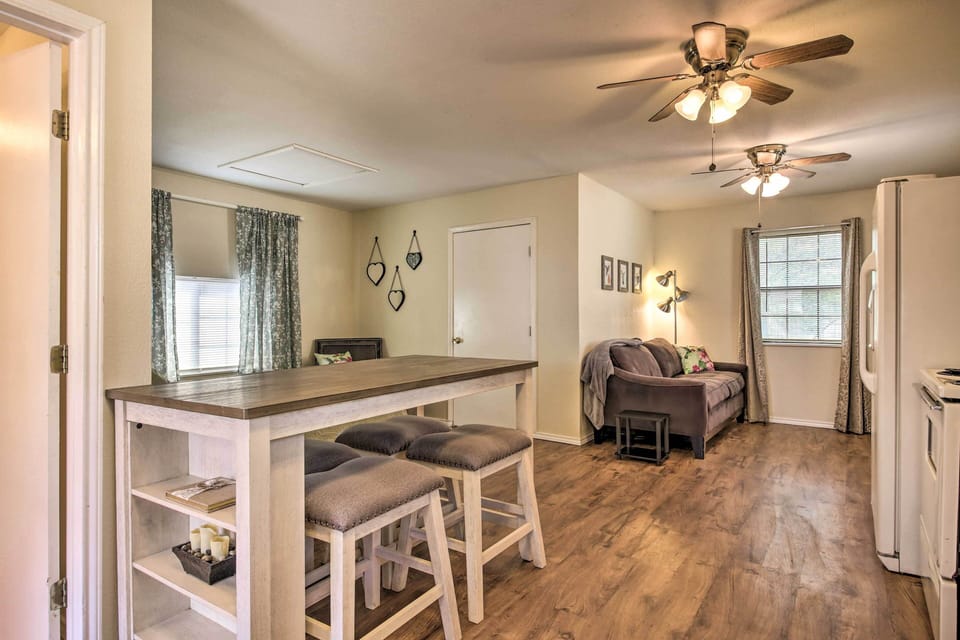 Apartment (1 Bedroom) | Interior