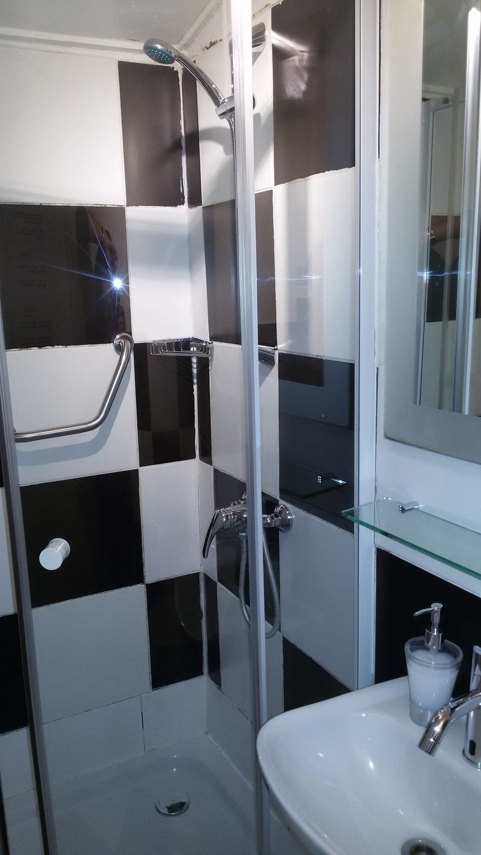 Double Room, 1 Double Bed, Private Bathroom, Ocean View | Bathroom | Shower, towels