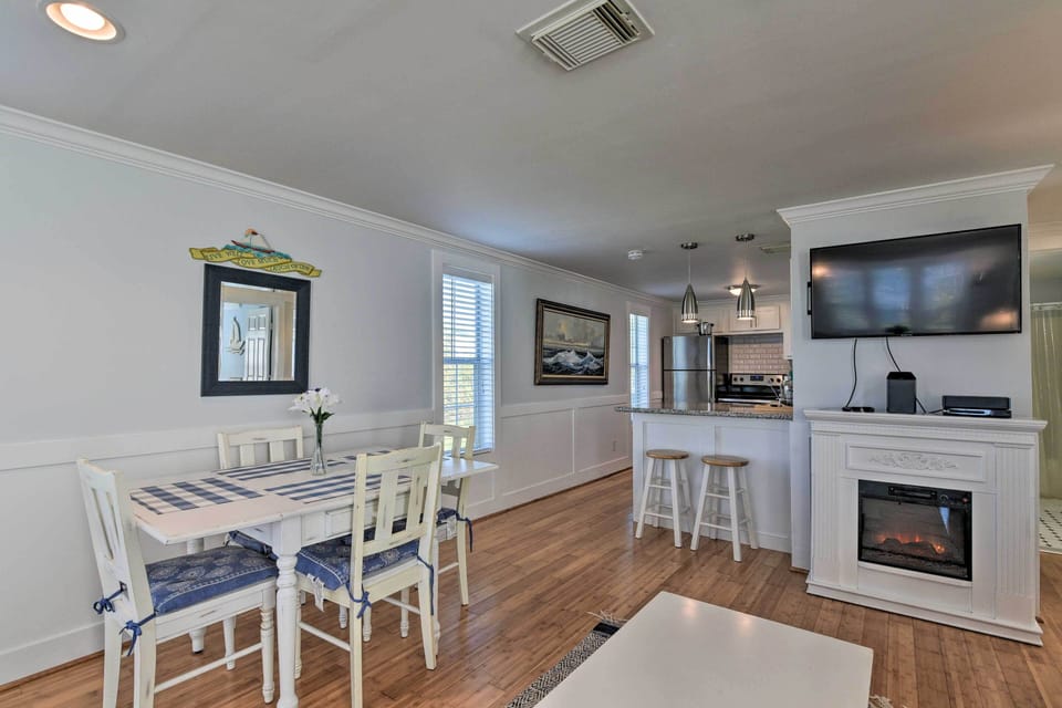 Cottage (2 Bedrooms) | Interior
