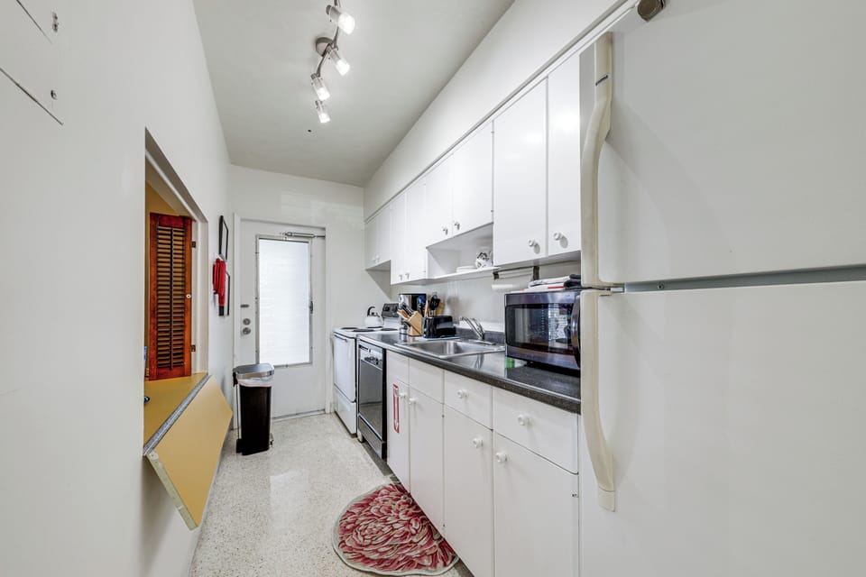 Apartment (1 Bedroom) | Interior