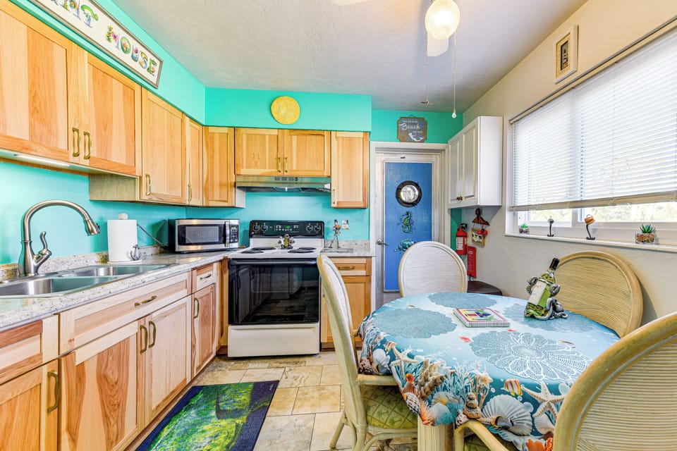 House (2 Bedrooms) | Interior