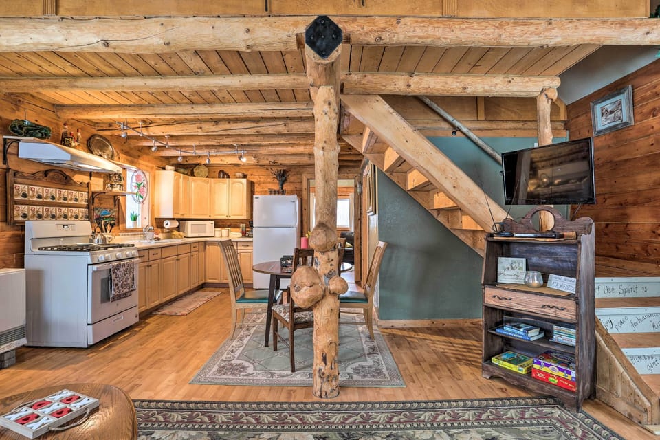 House (2 Bedrooms) | Interior