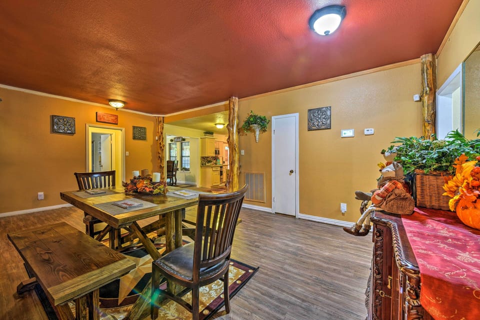 House (4 Bedrooms) | Interior