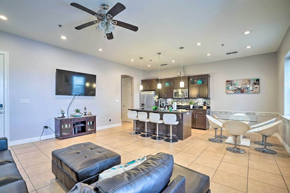 Apartment (3 Bedrooms) | Front of property
