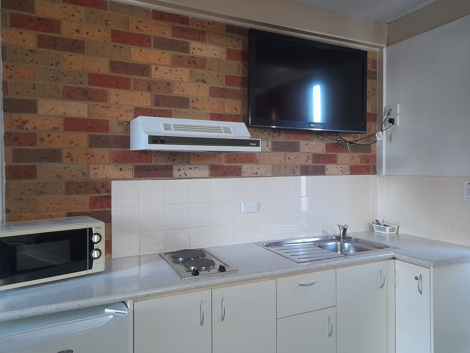Family Villa - Sleeps 5 | Private kitchenette