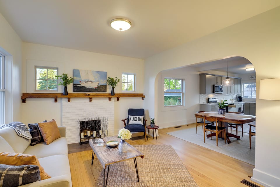 House (4 Bedrooms) | Front of property