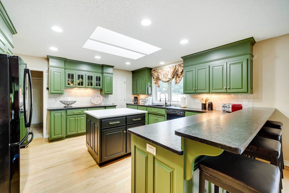 House (5 Bedrooms) | Interior