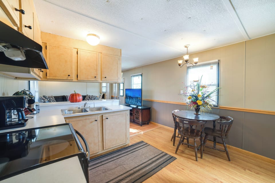 House (2 Bedrooms) | Interior