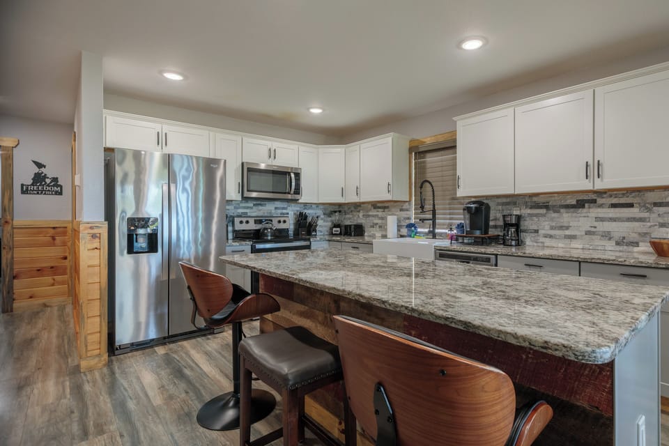 House (4 Bedrooms) | Interior