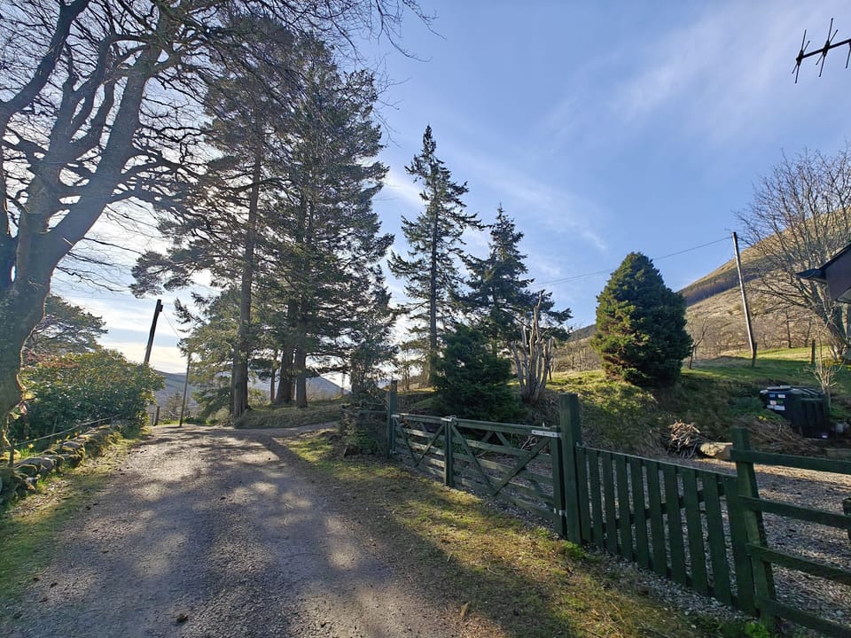 Cottage | Property grounds