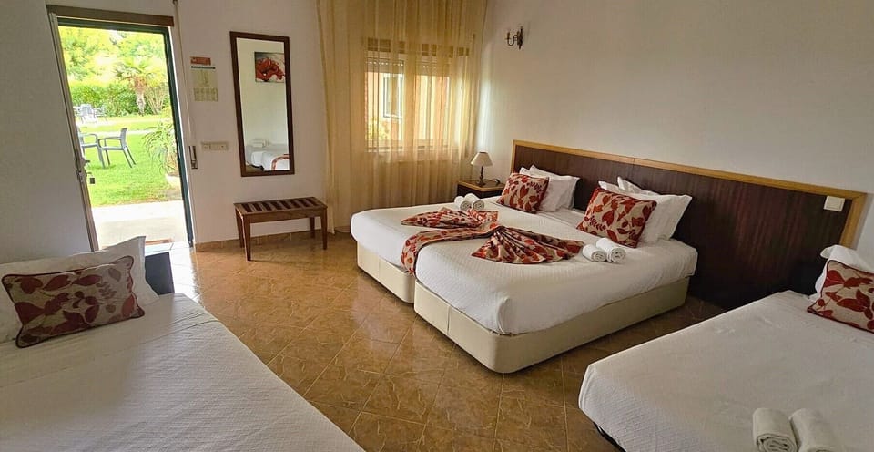 Family Room | Desk, free cribs/infant beds, free WiFi, bed sheets