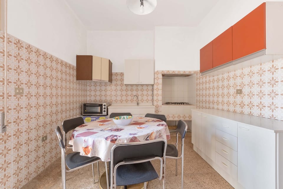 House | Private kitchen | Fridge