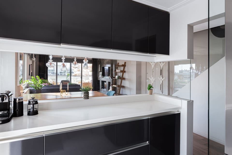 Comfort Apartment | Private kitchen | Fridge, microwave, oven, stovetop