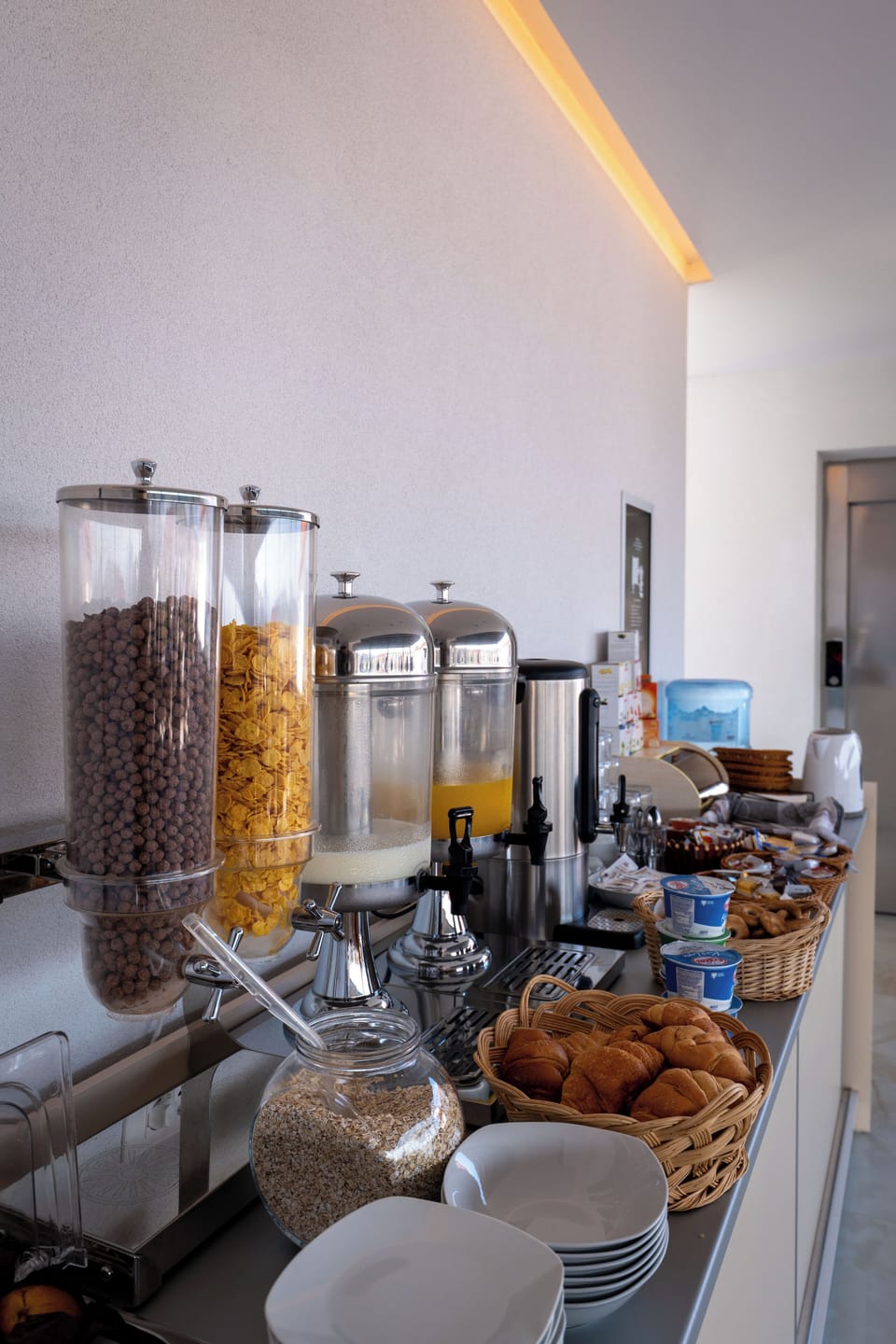 Free daily local cuisine breakfast