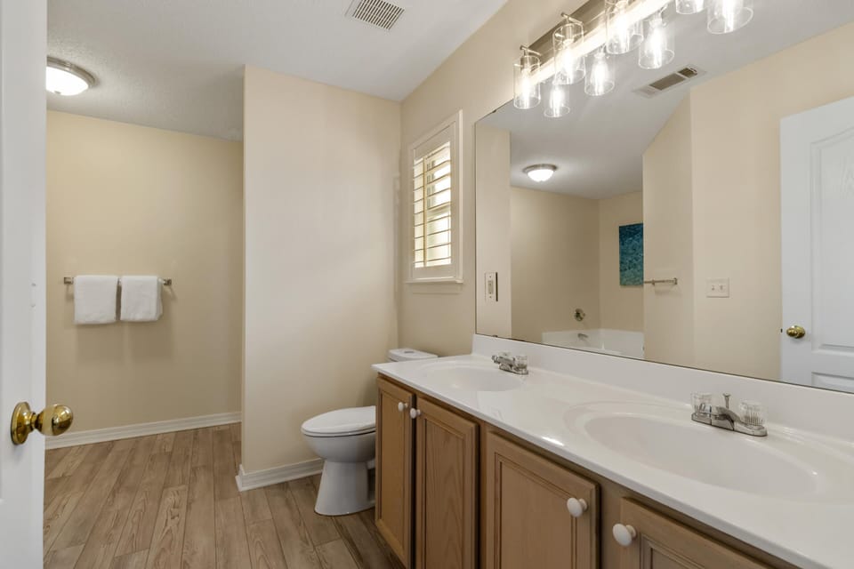 Here Comes Sunshine by Southern Vacation Rentals House in Miramar Beach