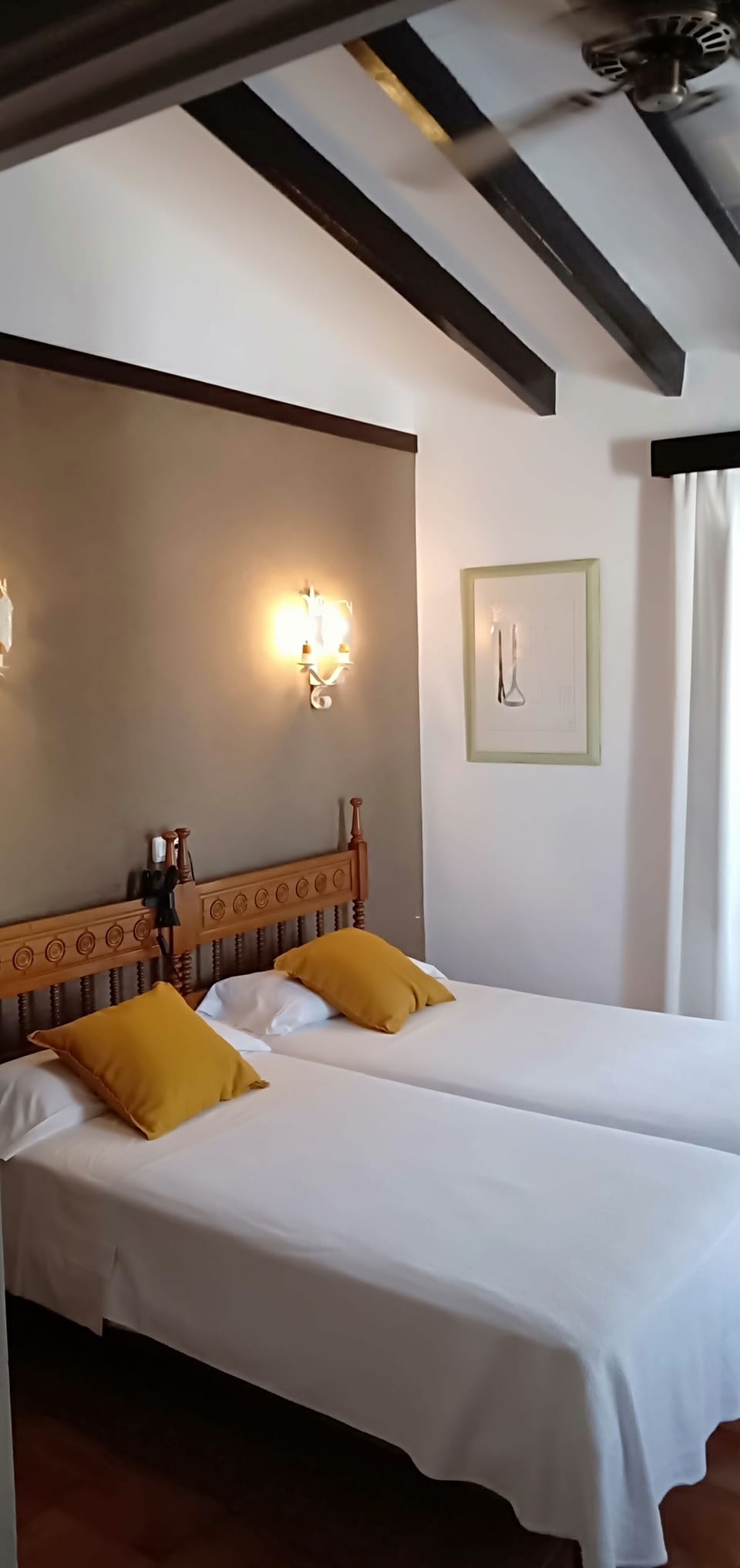Double or Twin Room | Desk, blackout drapes, WiFi, bed sheets
