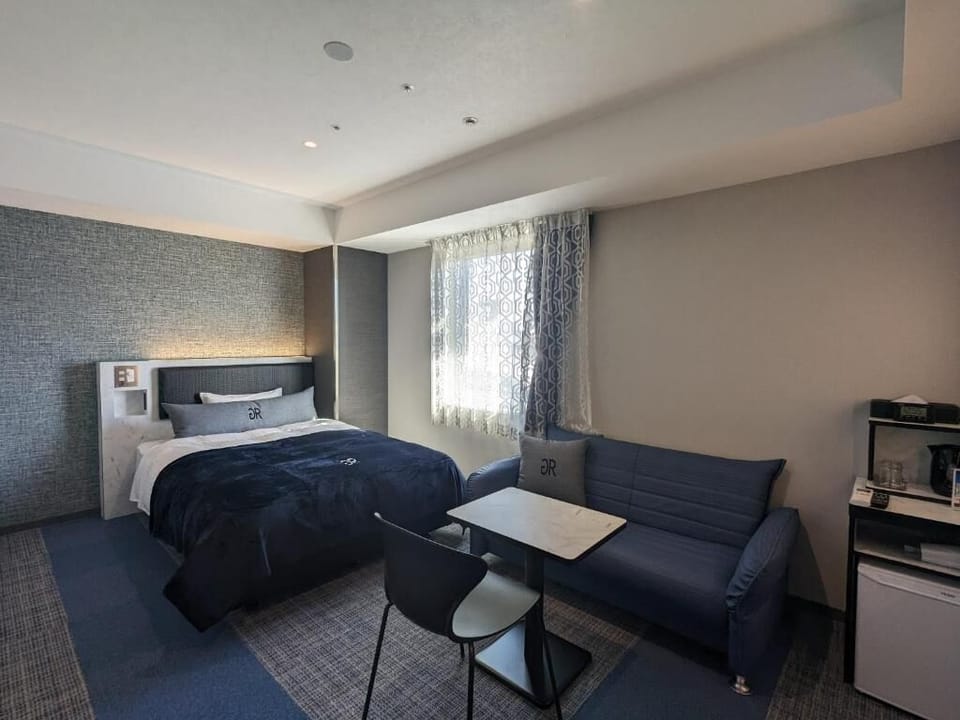 [Non Smoking] Universal Double Room | Down comforters, bed sheets