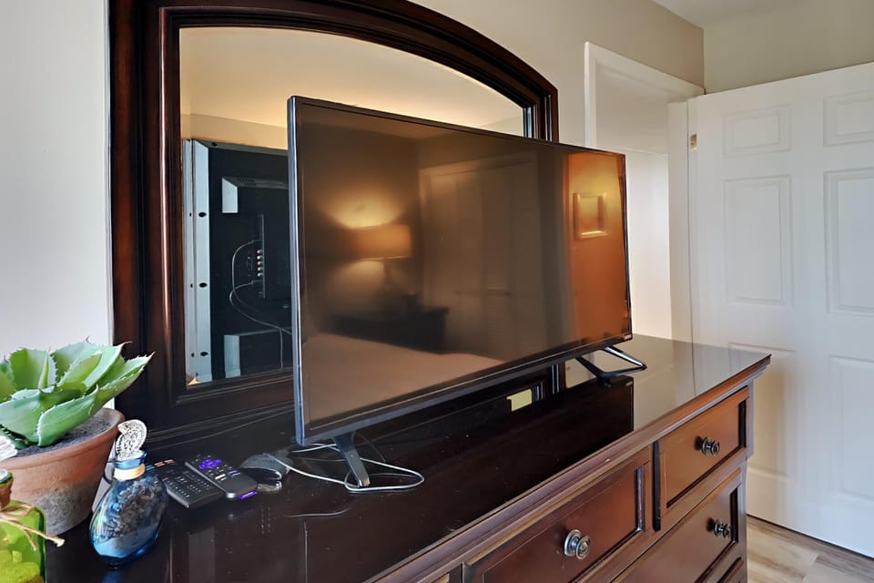 Condo, 1 King Bed with Sofa bed, Balcony, Ocean View (#1109) | Interior