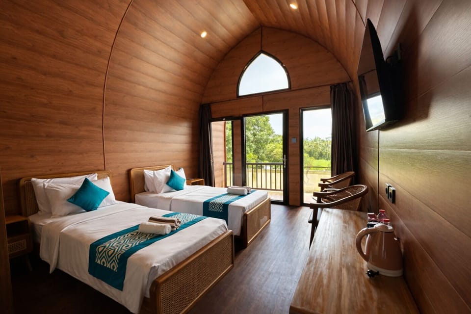 Premium bedding, Select Comfort beds, desk, laptop workspace
