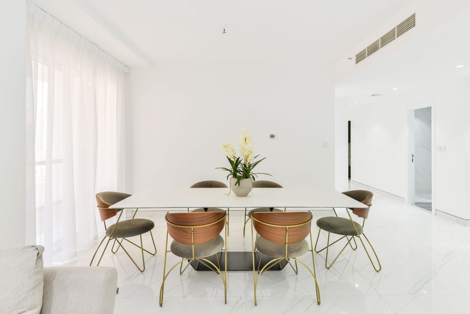 Luxury Apartment, 3 Bedrooms, Balcony, Marina View | Dining room