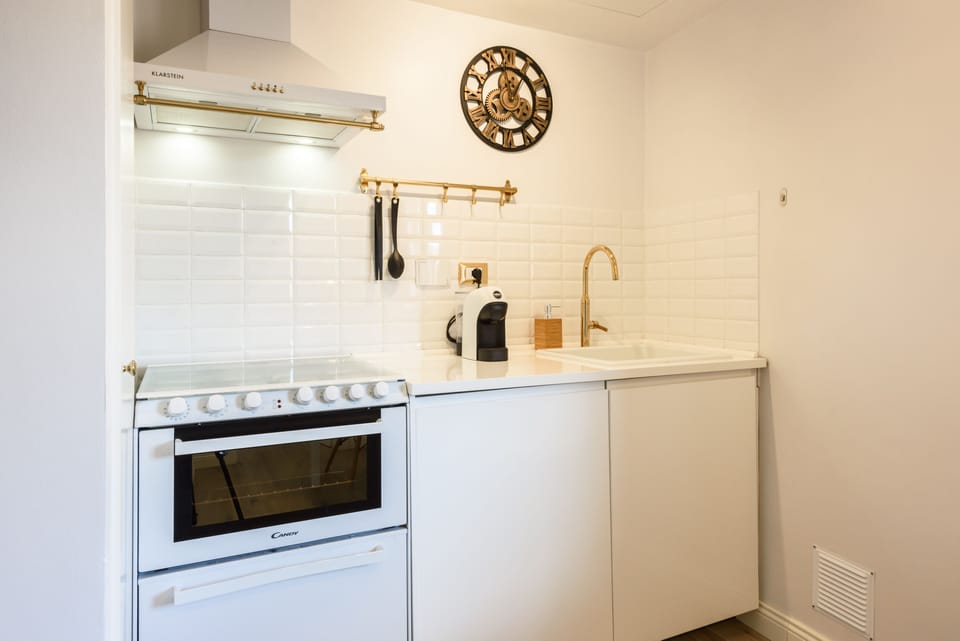 Comfort Apartment | Private kitchen | Fridge, oven, stovetop, dishwasher