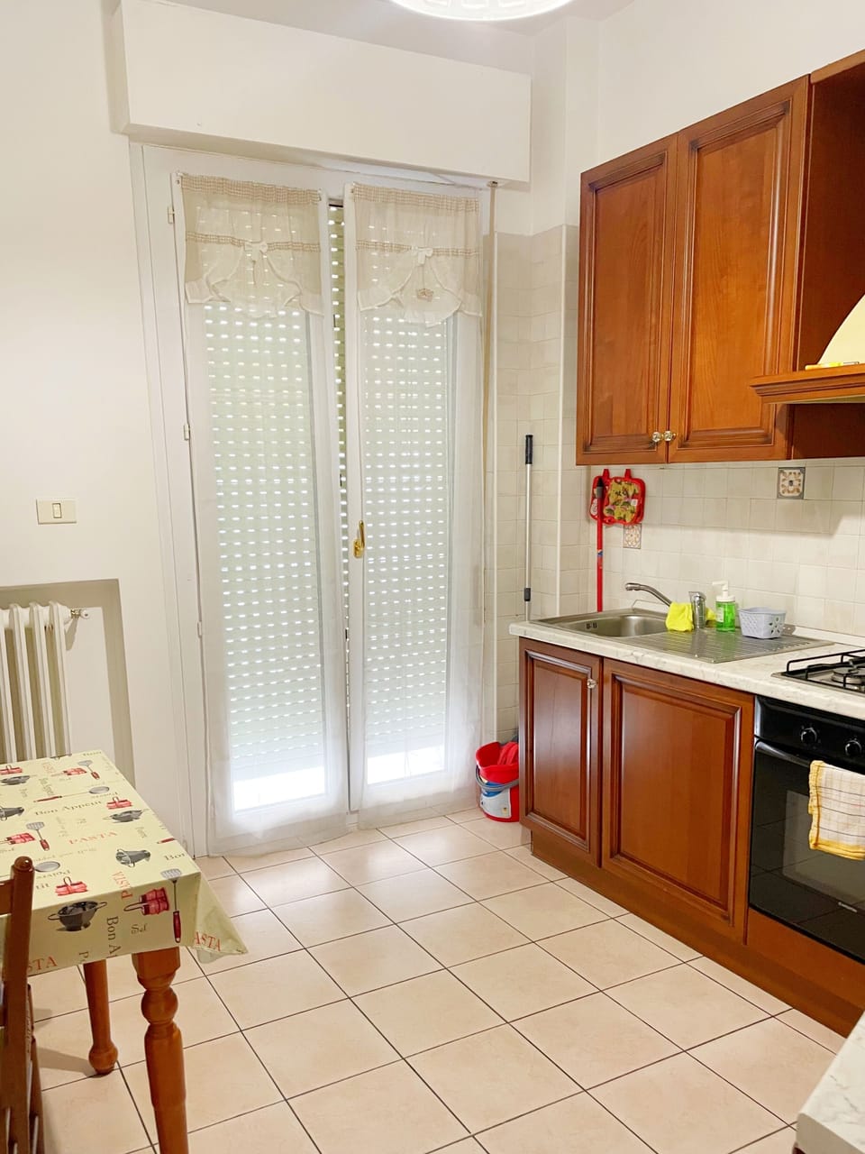 Electric kettle, toaster, freezer