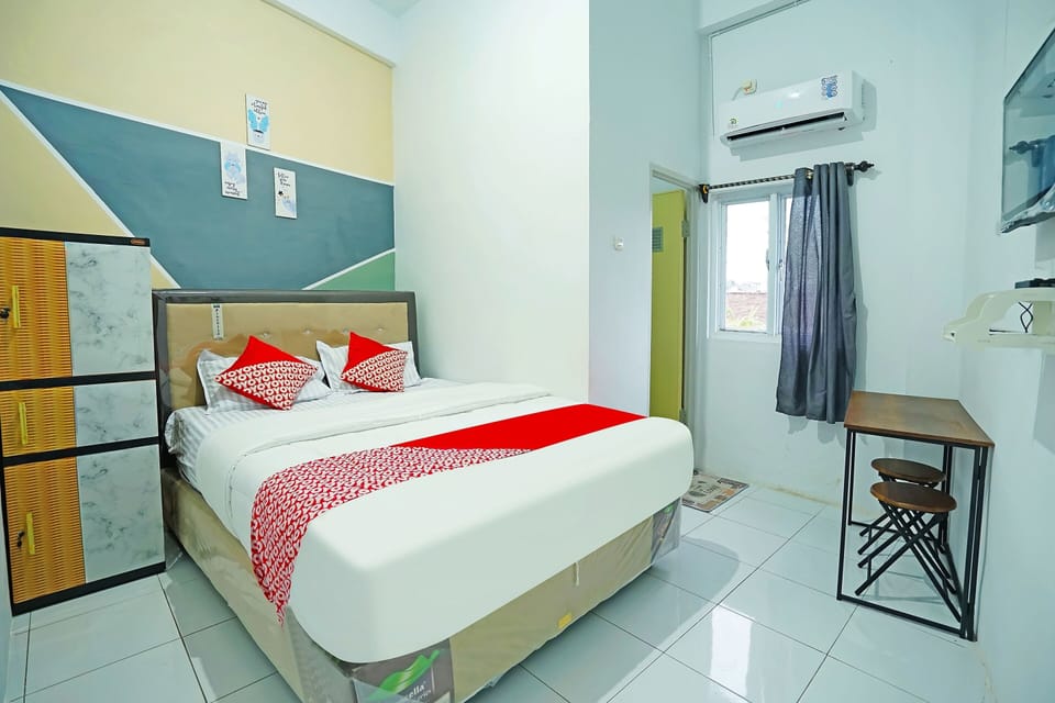Standard Double Room | Laptop workspace, WiFi (free), bed sheets