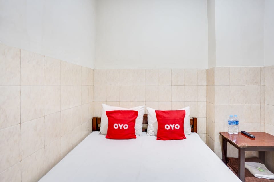 Double Room | Free WiFi, bed sheets