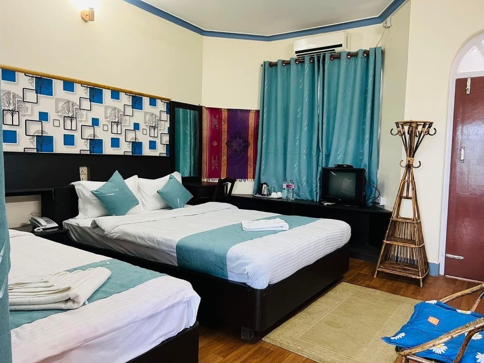 Family Quadruple Room | Premium bedding, individually furnished, desk, soundproofing