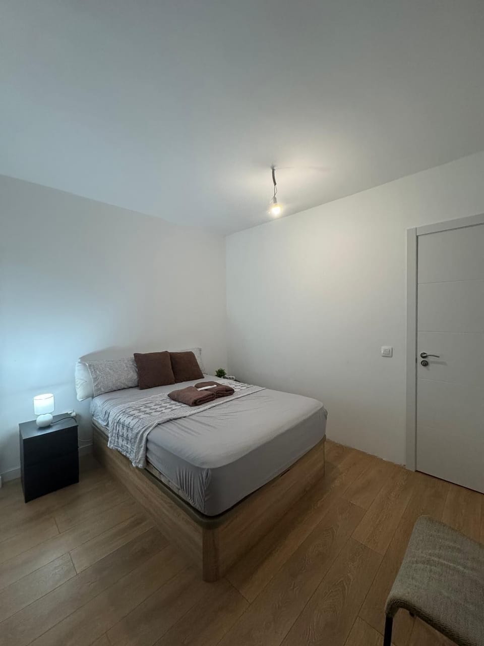 Basic Single Room | Free WiFi