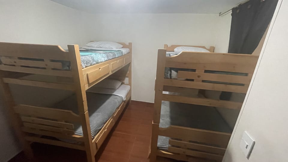 Basic Shared Dormitory | Laptop workspace