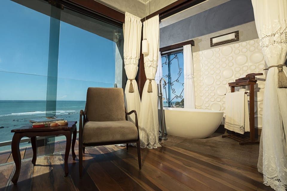 Suíte King | Minibar, in-room safe, blackout drapes, free WiFi