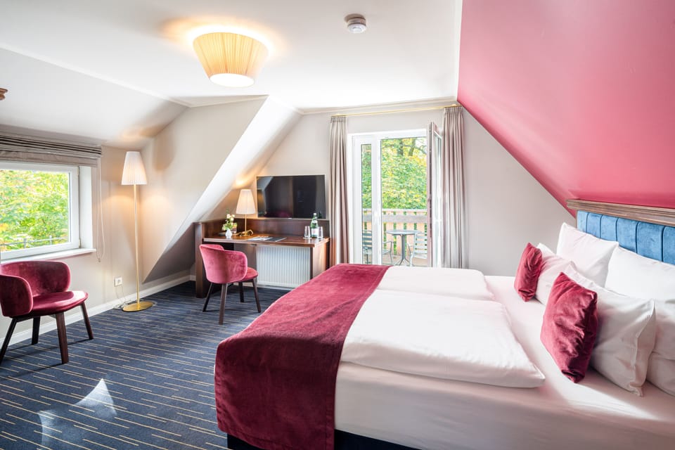 Deluxe Double Room | Premium bedding, in-room safe, individually decorated, desk
