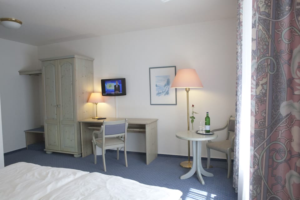 Basic Double Room | Desk, free WiFi
