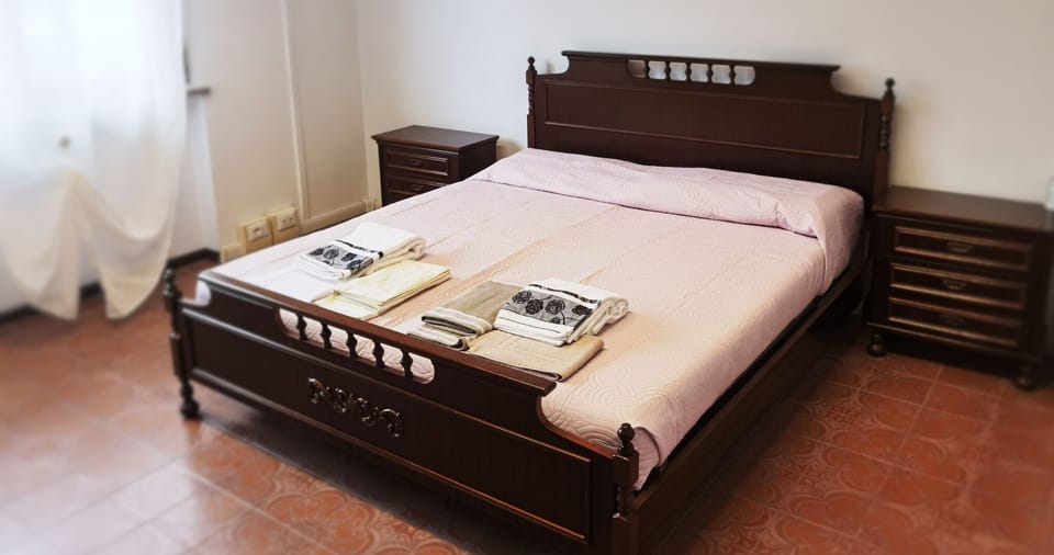Economy Room | 1 bedroom, soundproofing, bed sheets