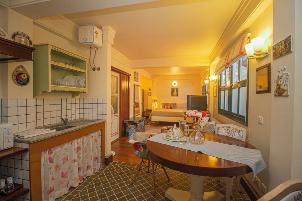 Honeymoon Terrace Suite | Private kitchen | Coffee/tea maker, fridge, dishwasher, electric kettle
