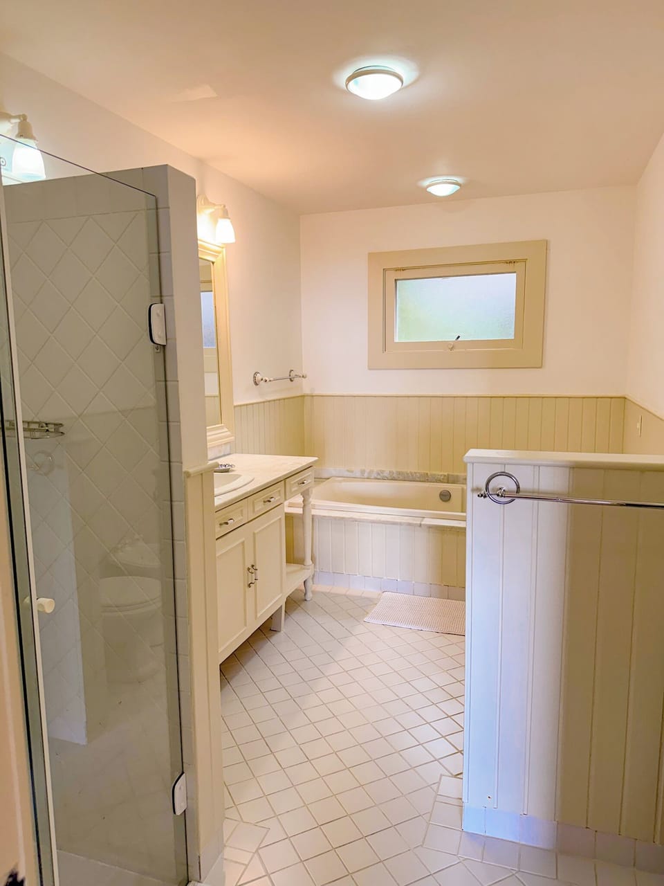 Luxury Room, Jetted Tub | Bathroom