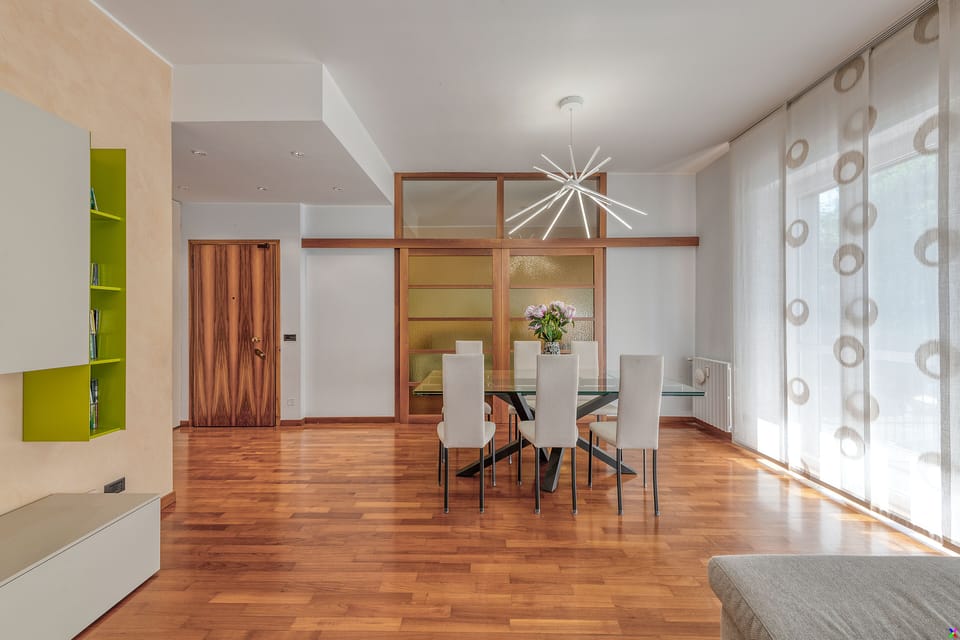 Comfort Apartment | Living area | 70-cm flat-screen TV with digital channels, TV