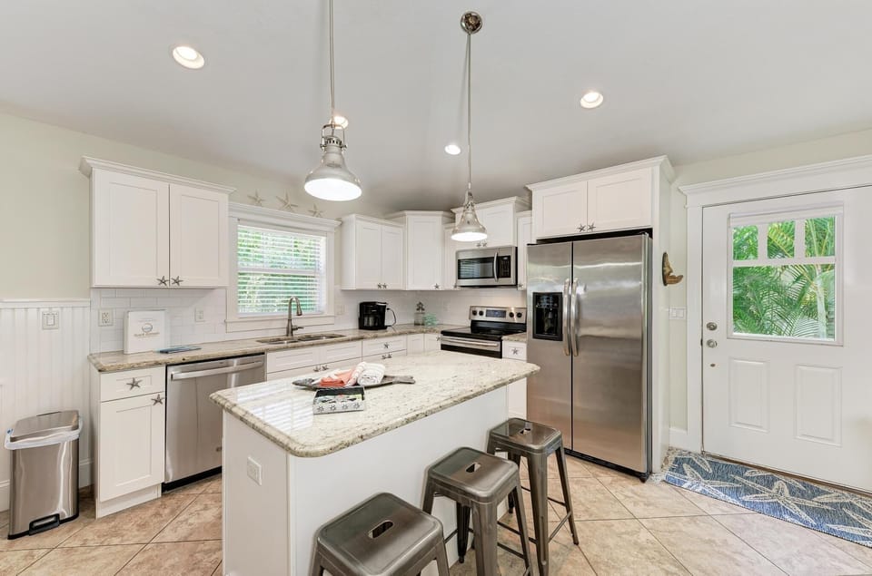 House, 3 Bedrooms | Private kitchen